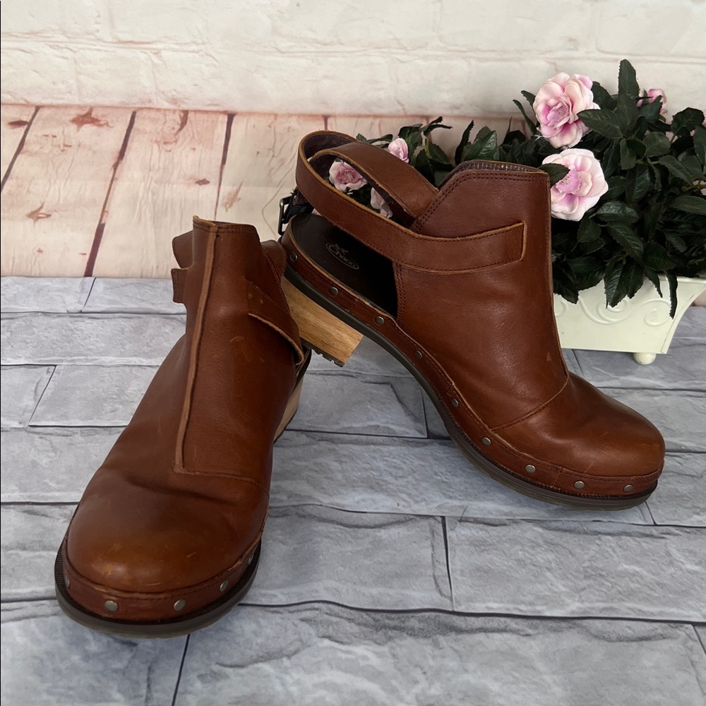 CHACO CATALUNA clog mules size 9